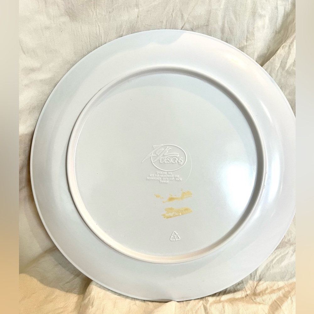 90’s Pocahontas 8in plate - Picture 3 of 5